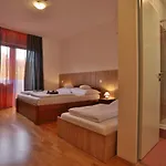Margareta Es Ueduelohaz Apartment
