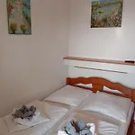 Margareta Es Ueduelohaz Bogacs